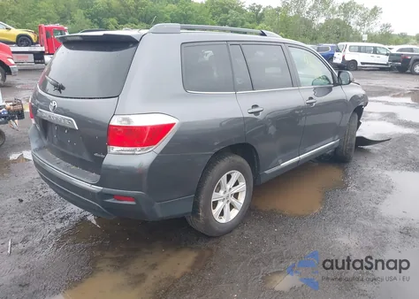 2012 Toyota Highlander Base V6 z USA, uszkodzony, nr VIN 5TDBK3EH4CS123918